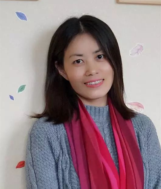 <div class="describe htmledit" id="infoContent"><p style="line-height: 1.75em; margin-left: 8px; margin-right: 8px;"> 	<span style="LETTER-SPACING: 1px; COLOR: rgb(68,65,65); FONT-SIZE: 14px">苏州尚想心理2019年系列讲座、沙龙和团体活动开始啦！欢迎广大心理学爱好者和心理专业人士前来参加，共同学习，共同成长！</span></p> <hr style="border-bottom: 0px solid; border-left: 0px solid; border-top-style: solid; border-right: 0px solid; transform: scale(1, 0.5); transform-origin: 0px 0px 0px;"> <p> 	&nbsp;</p> <p style="line-height: 1.75em; margin-left: 8px; margin-right: 8px;"> 	<img alt=""  data-cke-saved-src="/imageRepository/6730c706-c15c-4987-9945-d12efc907dcf.png" src=6730c706-c15c-4987-9945-d12efc907dcf.html style="width: 448px; height: 299px;"></p> <p> 	&nbsp;</p> <p style="line-height: 1.75em; margin-left: 8px; margin-right: 8px;"> 	<span style="LETTER-SPACING: 1px; COLOR: rgb(68,65,65); FONT-SIZE: 15px">每一个父母都希望自己的孩子能够拥有高品质的人生，越来越多的心理学者和成功人士指出，情绪调适能力是一个人综合能力发展的基础，对生活的幸福、事业的成功影响深远。</span></p> <p style="line-height: 1.75em; margin-left: 8px; margin-right: 8px;"> 	<span style="LETTER-SPACING: 1px; COLOR: rgb(68,65,65); FONT-SIZE: 15px">&nbsp;</span></p> <p style="line-height: 1.75em; margin-left: 8px; margin-right: 8px;"> 	<span style="LETTER-SPACING: 1px; COLOR: rgb(68,65,65); FONT-SIZE: 15px">在养育孩子的过程中，几乎每一个父母都曾多多少少困扰于孩子的情绪状况：</span></p> <p style="line-height: 1.75em; margin-left: 8px; margin-right: 8px;"> 	<span style="LETTER-SPACING: 1px; COLOR: rgb(0,128,255); FONT-SIZE: 15px">孩子敏感爱哭玻璃心，是怎么回事？</span></p> <p style="line-height: 1.75em; margin-left: 8px; margin-right: 8px;"> 	<span style="LETTER-SPACING: 1px; COLOR: rgb(0,128,255); FONT-SIZE: 15px">孩子脾气大，父母怎么办？</span></p> <p style="line-height: 1.75em; margin-left: 8px; margin-right: 8px;"> 	<span style="LETTER-SPACING: 1px; COLOR: rgb(0,128,255); FONT-SIZE: 15px">孩子爱打人攻击行为频发，如果打骂责罚都是错的，那怎样做才是对的？</span></p> <p style="line-height: 1.75em; margin-left: 8px; margin-right: 8px;"> 	<span style="LETTER-SPACING: 1px; COLOR: rgb(68,65,65); FONT-SIZE: 15px">……</span></p> <p style="line-height: 1.75em; margin-left: 8px; margin-right: 8px;"> 	<span style="LETTER-SPACING: 1px; COLOR: rgb(68,65,65); FONT-SIZE: 15px">&nbsp;</span></p> <p style="line-height: 1.75em; margin-left: 8px; margin-right: 8px;"> 	<span style="LETTER-SPACING: 1px; COLOR: rgb(68,65,65); FONT-SIZE: 15px">如果你也有以上困惑，如果你希望更好地帮助孩子发展情绪调适能力，那么请来我们的课堂一起学习吧。</span></p> <p style="line-height: 1.75em; margin-left: 8px; margin-right: 8px;"> 	<span style="LETTER-SPACING: 1px; COLOR: rgb(68,65,65); FONT-SIZE: 15px">&nbsp;</span></p> <p style="line-height: 1.75em; margin-left: 8px; margin-right: 8px;"> 	<span style="LETTER-SPACING: 1px; COLOR: rgb(68,65,65); FONT-SIZE: 15px">这是我们儿童心智综合能力发展系列课堂的第一课。通过这堂课，你将会对孩子和我们的情绪有更深入地认识，对儿童的身心发展和我们自身有更多了解，同时也会得到一些具体的可操作性的指导，让你在面对孩子的情绪问题时更加从容，能更有效地帮助孩子发展情绪调适能力。</span></p> <p style="line-height: 1.75em; margin-left: 8px; margin-right: 8px;"> 	<span style="LETTER-SPACING: 1px; COLOR: rgb(68,65,65); FONT-SIZE: 15px">&nbsp;</span></p> <p style="line-height: 1.75em; margin-left: 8px; margin-right: 8px;"> 	<span style="LETTER-SPACING: 1px; COLOR: rgb(68,65,65); FONT-SIZE: 15px">来吧，让我们一起做更好的父母。</span></p> <p style="line-height: 1.75em; margin-left: 8px; margin-right: 8px;"> 	<span style="LETTER-SPACING: 1px; COLOR: rgb(68,65,65); FONT-SIZE: 15px">&nbsp;</span></p> <p> 	&nbsp;</p> <p style="line-height: 1.75em; margin-left: 8px; margin-right: 8px;"> 	<span style="FONT-SIZE: 16px"><strong><span style="LETTER-SPACING: 1px; COLOR: rgb(68,65,65)">【主讲老师】</span></strong><strong><span style="LETTER-SPACING: 1px; COLOR: rgb(0,82,255)">许荣荣</span></strong></span></p> <p style="line-height: 1.75em; margin-left: 8px; margin-right: 8px;"> 	&nbsp;</p> <p style="line-height: 1.75em; margin-left: 8px; margin-right: 8px;"> 	<img alt=""  data-cke-saved-src="/imageRepository/c000686e-8c8c-4e67-ae7c-64ddca6b572d.png" src=c000686e-8c8c-4e67-ae7c-64ddca6b572d.html style="width: 528px; height: 620px;"></p> <p style="line-height: 1.75em; margin-left: 8px; margin-right: 8px;"> 	<span style="LETTER-SPACING: 1px; COLOR: rgb(68,65,65); FONT-SIZE: 15px">&nbsp;</span></p> <p style="line-height: 1.75em; margin-left: 8px; margin-right: 8px;"> 	<span style="FONT-SIZE: 16px"><strong><span style="LETTER-SPACING: 1px; COLOR: rgb(68,65,65)">【个人介绍】</span></strong></span></p> <p style="line-height: 1.75em; margin-left: 8px; margin-right: 8px;"> 	<span style="LETTER-SPACING: 0.5px; COLOR: rgb(68,65,65); FONT-SIZE: 15px">国家二级心理咨询师；</span></p> <p style="line-height: 1.75em; margin-left: 8px; margin-right: 8px;"> 	<span style="LETTER-SPACING: 1px; COLOR: rgb(68,65,65); FONT-SIZE: 15px">尚想心理、思而优儿童心理专职心理咨询师，</span></p> <p style="line-height: 1.75em; margin-left: 8px; margin-right: 8px;"> 	<span style="LETTER-SPACING: 1px; COLOR: rgb(68,65,65); FONT-SIZE: 15px">擅长儿童游戏治疗心理咨询，及成人情绪情感困扰、人际关系、亲子关系、个人成长探索方面的心理咨询工作；</span></p> <p style="line-height: 1.75em; margin-left: 8px; margin-right: 8px;"> 	<span style="LETTER-SPACING: 0.5px; COLOR: rgb(68,65,65); FONT-SIZE: 15px">FM95.7苏州儿童广播《鱼妈妈的麦克--心理FM》长期专家嘉宾；</span></p> <p style="line-height: 1.75em; margin-left: 8px; margin-right: 8px;"> 	<span style="LETTER-SPACING: 0.5px; COLOR: rgb(68,65,65); FONT-SIZE: 15px">自媒体平台心理专栏作者。</span></p> <p style="line-height: 1.75em; margin-left: 8px; margin-right: 8px;"> 	<span style="LETTER-SPACING: 1px; COLOR: rgb(68,65,65); FONT-SIZE: 15px">&nbsp;</span></p> <p style="line-height: 1.75em; margin-left: 8px; margin-right: 8px;"> 	<span style="FONT-SIZE: 16px"><strong><span style="LETTER-SPACING: 1px; COLOR: rgb(68,65,65)">【授课对象】</span></strong></span></p> <p style="line-height: 1.75em; margin-left: 8px; margin-right: 8px;"> 	<span style="LETTER-SPACING: 1px; COLOR: rgb(217,33,66); FONT-SIZE: 15px">&nbsp; 2—12岁孩子的父母</span></p> <p> 	&nbsp;</p> <p style="line-height: 1.75em; margin-left: 8px; margin-right: 8px;"> 	<span style="FONT-SIZE: 16px"><strong><span style="LETTER-SPACING: 1px; COLOR: rgb(68,65,65)">【授课形式】</span></strong></span></p> <p style="line-height: 1.75em; margin-left: 8px; margin-right: 8px;"> 	<span style="LETTER-SPACING: 1px; COLOR: rgb(217,33,66); FONT-SIZE: 15px">微课，公益免费，90分钟</span><span style="LETTER-SPACING: 1px; COLOR: rgb(68,65,65); FONT-SIZE: 15px">（60分钟讲课，30分钟回答提问）</span></p> <p> 	&nbsp;</p> <p style="line-height: 1.75em; margin-left: 8px; margin-right: 8px;"> 	<span style="FONT-SIZE: 16px"><strong><span style="LETTER-SPACING: 1px; COLOR: rgb(68,65,65)">【授课时间】</span></strong></span></p> <p style="line-height: 1.75em; margin-left: 8px; margin-right: 8px;"> 	<span style="LETTER-SPACING: 1px; COLOR: rgb(217,33,66); FONT-SIZE: 15px">&nbsp;2019年3月29日&nbsp; &nbsp;19:30</span></p> <p> 	&nbsp;</p> <p style="line-height: 1.75em; margin-left: 8px; margin-right: 8px;"> 	<span style="FONT-SIZE: 16px"><strong><span style="LETTER-SPACING: 1px; COLOR: rgb(68,65,65)">【报名方式】</span></strong></span></p> <p style="line-height: 1.75em; margin-left: 8px; margin-right: 8px;"> 	<span style="LETTER-SPACING: 1px; COLOR: rgb(68,65,65); FONT-SIZE: 15px">关注尚想微信公众号，同时朋友圈转发此次招募信息，截图给尚想微信客服。</span></p> <p style="line-height: 1.75em; margin-left: 8px; margin-right: 8px;"> 	<span style="LETTER-SPACING: 1px; COLOR: rgb(68,65,65); FONT-SIZE: 15px">尚想微信客服确认后，拉入微课群即可。</span></p> <p style="line-height: 1.75em; margin-left: 8px; margin-right: 8px;"> 	<span style="LETTER-SPACING: 1px; COLOR: rgb(68,65,65); FONT-SIZE: 15px">&nbsp;</span></p> <p style="line-height: 1.75em; margin-left: 8px; margin-right: 8px;"> 	<span style="LETTER-SPACING: 1px; COLOR: rgb(68,65,65); FONT-SIZE: 15px">客服1：</span><span style="LETTER-SPACING: 1px; COLOR: rgb(0,82,255); FONT-SIZE: 15px">18012781812</span><span style="LETTER-SPACING: 1px; COLOR: rgb(68,65,65); FONT-SIZE: 15px">（微信）（9:00-17:00）</span></p> <p style="line-height: 1.75em; margin-left: 8px; margin-right: 8px;"> 	<span style="LETTER-SPACING: 1px; COLOR: rgb(68,65,65); FONT-SIZE: 15px">客服2：</span><span style="LETTER-SPACING: 1px; COLOR: rgb(0,82,255); FONT-SIZE: 15px">18168181719</span><span style="LETTER-SPACING: 1px; COLOR: rgb(68,65,65); FONT-SIZE: 15px">（微信）（9:00-17:00）</span></p> <p style="line-height: 1.75em; margin-left: 8px; margin-right: 8px;"> 	<span style="LETTER-SPACING: 1px; COLOR: rgb(68,65,65); FONT-SIZE: 15px">&nbsp;</span></p> <p style="line-height: 1.75em; margin-left: 8px; margin-right: 8px;"> 	<span style="LETTER-SPACING: 1px; COLOR: rgb(68,65,65); FONT-SIZE: 15px">请关注尚想微信公众号，后续有更多公益微课讲座信息更新。</span></p> <p style="line-height: 1.75em; background-color: rgb(255, 255, 255); text-indent: 0em; min-height: 1em; max-width: 100%; color: rgb(62, 62, 62); font-size: 16px; box-sizing: border-box !important; word-wrap: break-word !important;"> 	&nbsp;</p> <p style="background-color: rgb(255, 255, 255); min-height: 1em; max-width: 100%; letter-spacing: 0.54px; box-sizing: border-box !important; word-wrap: break-word !important;"> 	&nbsp;</p> <section data-role="outer" label="Powered by 135editor.com" style="background-color: rgb(255, 255, 255); font-family: 微软雅黑; max-width: 100%; letter-spacing: 0.54px; font-size: 16px; box-sizing: border-box !important; word-wrap: break-word !important;"><section data-id="93352" data-tools="135编辑器" style="BOX-SIZING: border-box; BORDER-BOTTOM: 0px; BORDER-LEFT: 0px; MAX-WIDTH: 100%; WORD-WRAP: break-word !important; BORDER-TOP: 0px; BORDER-RIGHT: 0px"><section style="BOX-SIZING: border-box !important; MAX-WIDTH: 100%; WORD-WRAP: break-word !important; COLOR: rgb(51,141,175)"><section style="BOX-SIZING: border-box !important; TEXT-ALIGN: center; MAX-WIDTH: 100%; WORD-WRAP: break-word !important"><section style="BOX-SIZING: border-box !important; WIDTH: 30px; DISPLAY: inline-block; MAX-WIDTH: 100%; WORD-WRAP: break-word !important; MARGIN-LEFT: auto; MARGIN-RIGHT: auto"><img _width="30px" data-ratio="2.25" data-src="https://mmbiz.qpic.cn/mmbiz_png/OiaL88uFZ8fk6ibQV3u0FEuz3jAiauaLp0IwDNo8dfzEjZDLHgUX94UrAXakEHKEDO4U7wiaTA2ce3bFusTicJTs4uQ/640?wx_fmt=png" data-type="png" data-w="44" data-width="100%"  data-cke-saved-src="https://mmbiz.qpic.cn/mmbiz_png/OiaL88uFZ8fk6ibQV3u0FEuz3jAiauaLp0IwDNo8dfzEjZDLHgUX94UrAXakEHKEDO4U7wiaTA2ce3bFusTicJTs4uQ/640?wx_fmt=png" src=640c137-2.html style="BOX-SIZING: border-box !important; WIDTH: 30px !important; DISPLAY: block; WORD-WRAP: break-word !important; HEIGHT: 67.5px !important; VISIBILITY: visible !important"></section><section style="BOX-SIZING: border-box !important; MAX-WIDTH: 100%; WORD-WRAP: break-word !important; FONT-SIZE: 14px">—<span data-brushtype="text" style="BOX-SIZING: border-box !important; PADDING-LEFT: 5px; PADDING-RIGHT: 5px; MAX-WIDTH: 100%; WORD-WRAP: break-word !important">END</span>—</section><section style="BOX-SIZING: border-box !important; MAX-WIDTH: 100%; WORD-WRAP: break-word !important; FONT-SIZE: 14px"></section></section></section></section></section> <p> 	&nbsp;</p> <p style="text-align: center; background-color: rgb(255, 255, 255); min-height: 1em; max-width: 100%; letter-spacing: 0.54px; box-sizing: border-box !important; word-wrap: break-word !important;"> 	<span style="BOX-SIZING: border-box !important; MAX-WIDTH: 100%; WORD-WRAP: break-word !important; COLOR: rgb(136,136,136); FONT-SIZE: 14px">预约咨询，请点击下面小程序二维码：</span></p> <p style="text-align: center; background-color: rgb(255, 255, 255); min-height: 1em; max-width: 100%; letter-spacing: 0.54px; box-sizing: border-box !important; word-wrap: break-word !important;"> 	<a class="weapp_image_link" data-miniprogram-appid="wx67afe3149e1c3d3c" data-miniprogram-nickname="尚想心理" data-miniprogram-path="yyf_oo/pages/index/index" data-miniprogram-servicetype="" data-miniprogram-type="image"  data-cke-saved-href="" href=__.html  data-cke-saved-name="尚想心理" name="尚想心理" style="BOX-SIZING: border-box !important; LINE-HEIGHT: 0; MAX-WIDTH: 100%; WORD-WRAP: break-word !important; -webkit-tap-highlight-color: rgba(0, 0, 0, 0)"><img _width="147px" data-ratio="1" data-s="300,640" data-src="https://mmbiz.qpic.cn/mmbiz_jpg/OiaL88uFZ8fmHxvSMQLcyRRg8s66RTvaUicHPpWbYV9icu58cvQmVlwUnp46jwKToVXO9UglZy7R3kQqt1X8eQG0A/640?wx_fmt=jpeg" data-type="jpeg" data-w="860"  data-cke-saved-src="https://mmbiz.qpic.cn/mmbiz_jpg/OiaL88uFZ8fmHxvSMQLcyRRg8s66RTvaUicHPpWbYV9icu58cvQmVlwUnp46jwKToVXO9UglZy7R3kQqt1X8eQG0A/640?wx_fmt=jpeg" src=64081be.html style="BOX-SIZING: border-box !important; WIDTH: 147px !important; WORD-WRAP: break-word !important; HEIGHT: 147px !important; VISIBILITY: visible !important"></a></p> <p style="text-align: center; background-color: rgb(255, 255, 255); min-height: 1em; max-width: 100%; letter-spacing: 0.54px; box-sizing: border-box !important; word-wrap: break-word !important;"> 	&nbsp;</p> <section data-role="outer" label="Powered by 135editor.com" style="text-align: center; line-height: 25.6px; widows: 1; background-color: rgb(255, 255, 255); max-width: 100%; letter-spacing: 0.54px; color: rgb(120, 114, 114); font-size: 15px; box-sizing: border-box !important; word-wrap: break-word !important;"><section data-id="127" data-tools="135编辑器" style="BOX-SIZING: border-box; BORDER-BOTTOM: 0px; BORDER-LEFT: 0px; MAX-WIDTH: 100%; WORD-WRAP: break-word !important; FONT-SIZE: 16px; BORDER-TOP: 0px; BORDER-RIGHT: 0px"><section style="BOX-SIZING: border-box; BORDER-BOTTOM: rgb(235,234,225) 1px solid; BORDER-LEFT: rgb(235,234,225) 1px solid; MARGIN: 60px 16px 16px; MAX-WIDTH: 100%; WORD-WRAP: break-word !important; FONT-SIZE: 18px; BORDER-TOP: rgb(235,234,225) 1px solid; FONT-WEIGHT: inherit; BORDER-RIGHT: rgb(235,234,225) 1px solid; TEXT-DECORATION: inherit; border-radius: 8px"><section style="BOX-SIZING: border-box !important; MARGIN-TOP: -3.3em; MAX-WIDTH: 100%; WORD-WRAP: break-word !important; COLOR: inherit; MARGIN-LEFT: 5px; MARGIN-RIGHT: 5px"><section style="BOX-SIZING: border-box; BORDER-BOTTOM: rgb(235,234,225) 2px solid; BORDER-LEFT: rgb(235,234,225) 2px solid; BACKGROUND-COLOR: rgb(254,254,254); WIDTH: 108px; MAX-WIDTH: 100%; WORD-WRAP: break-word !important; HEIGHT: 108px; MARGIN-LEFT: auto; CLEAR: both; BORDER-TOP: rgb(235,234,225) 2px solid; MARGIN-RIGHT: auto; BORDER-RIGHT: rgb(235,234,225) 2px solid; border-radius: 50%; box-shadow: rgb(201, 201, 201) 0px 2px 2px 2px"><img _width="103.99px" border="0" data-ratio="1" data-src="https://mmbiz.qpic.cn/mmbiz_jpg/OiaL88uFZ8fn16qicI2DFY4uKUT99JyykR5VsZTjXdUF74INLctV7fKymsZ9CyEXZYceriaiaPsOMVV1jb9MQWg0Dg/640?wx_fmt=jpeg" data-type="jpeg" data-w="640" data-width="100%" height="auto" opacity=""  data-cke-saved-src="https://mmbiz.qpic.cn/mmbiz_jpg/OiaL88uFZ8fn16qicI2DFY4uKUT99JyykR5VsZTjXdUF74INLctV7fKymsZ9CyEXZYceriaiaPsOMVV1jb9MQWg0Dg/640?wx_fmt=jpeg" src=64081be-2.html style="BOX-SIZING: border-box; WIDTH: 103.99px !important; DISPLAY: inline-block; WORD-WRAP: break-word !important; HEIGHT: 103.99px !important; VISIBILITY: visible !important; COLOR: inherit; border-radius: 50%" title="undefined" width="100%"></section></section><section data-brushtype="text" data-style="text-align: left; font-size: 14px; color: inherit;" style="BOX-SIZING: border-box; LINE-HEIGHT: 1.4; MARGIN: 8px 15px; MAX-WIDTH: 100%; WORD-WRAP: break-word !important; COLOR: inherit"> <p style="BOX-SIZING: border-box !important; MIN-HEIGHT: 1em; MAX-WIDTH: 100%; WORD-WRAP: break-word !important"> 	<span style="BOX-SIZING: border-box !important; MAX-WIDTH: 100%; WORD-WRAP: break-word !important; COLOR: rgb(117,117,118); FONT-SIZE: 14px; FONT-WEIGHT: inherit; TEXT-DECORATION: inherit">苏州心理学会科普专业委员会</span></p> <p style="BOX-SIZING: border-box !important; MIN-HEIGHT: 1em; MAX-WIDTH: 100%; WORD-WRAP: break-word !important"> 	<span style="BOX-SIZING: border-box !important; MAX-WIDTH: 100%; WORD-WRAP: break-word !important; COLOR: rgb(117,117,118); FONT-SIZE: 14px">苏州心理学会常务理事单位</span></p> <p style="BOX-SIZING: border-box !important; MIN-HEIGHT: 1em; MAX-WIDTH: 100%; WORD-WRAP: break-word !important"> 	<span style="BOX-SIZING: border-box !important; MAX-WIDTH: 100%; WORD-WRAP: break-word !important; COLOR: rgb(117,117,118); FONT-SIZE: 14px">严选资优心理咨询师</span></p> <p style="BOX-SIZING: border-box !important; MIN-HEIGHT: 1em; MAX-WIDTH: 100%; WORD-WRAP: break-word !important"> 	<span style="BOX-SIZING: border-box !important; MAX-WIDTH: 100%; WORD-WRAP: break-word !important; COLOR: rgb(117,117,118); FONT-SIZE: 14px">12年实体心理咨询</span></p> <p style="BOX-SIZING: border-box !important; MIN-HEIGHT: 1em; MAX-WIDTH: 100%; WORD-WRAP: break-word !important"> 	<span style="BOX-SIZING: border-box !important; MAX-WIDTH: 100%; WORD-WRAP: break-word !important; COLOR: rgb(117,117,118); FONT-SIZE: 14px">12年专业品质鉴证</span></p> <p style="BOX-SIZING: border-box !important; MIN-HEIGHT: 1em; MAX-WIDTH: 100%; WORD-WRAP: break-word !important"> 	&nbsp;</p> </section><section style="BOX-SIZING: border-box; BORDER-BOTTOM-COLOR: rgb(235,234,225); MARGIN: 10px 15px; MAX-WIDTH: 100%; WORD-WRAP: break-word !important; COLOR: inherit; BORDER-RIGHT-COLOR: rgb(235,234,225); BORDER-LEFT-COLOR: rgb(235,234,225); BORDER-TOP: rgb(235,234,225) 1px solid"> <p style="BOX-SIZING: border-box !important; MIN-HEIGHT: 1em; MAX-WIDTH: 100%; WORD-WRAP: break-word !important; LETTER-SPACING: 2px"> 	<span style="BOX-SIZING: border-box !important; MAX-WIDTH: 100%; WORD-WRAP: break-word !important; FONT-SIZE: 14px"><strong style="BOX-SIZING: border-box !important; MAX-WIDTH: 100%; WORD-WRAP: break-word !important"><span style="BOX-SIZING: border-box !important; LINE-HEIGHT: 19.2px; MAX-WIDTH: 100%; WORD-WRAP: break-word !important; LETTER-SPACING: 0.5px; COLOR: rgb(105,99,99)">尚想心理市区总部</span></strong></span></p> <p style="BOX-SIZING: border-box !important; MIN-HEIGHT: 1em; MAX-WIDTH: 100%; WORD-WRAP: break-word !important; LETTER-SPACING: 2px"> 	<span style="BOX-SIZING: border-box !important; LINE-HEIGHT: 19.2px; MAX-WIDTH: 100%; WORD-WRAP: break-word !important; LETTER-SPACING: 0.5px; COLOR: rgb(105,99,99); FONT-SIZE: 12px">地址：苏州市带城桥路101号二楼</span></p> <p style="BOX-SIZING: border-box !important; MIN-HEIGHT: 1em; MAX-WIDTH: 100%; WORD-WRAP: break-word !important; FONT-SIZE: medium"> 	<span style="BOX-SIZING: border-box !important; MAX-WIDTH: 100%; WORD-WRAP: break-word !important; LETTER-SPACING: 0.5px; COLOR: rgb(105,99,99); FONT-SIZE: 12px">电话：18012781812，（0512）65120161</span></p> <p style="BOX-SIZING: border-box !important; MIN-HEIGHT: 1em; MAX-WIDTH: 100%; WORD-WRAP: break-word !important; FONT-SIZE: medium"> 	&nbsp;</p> <p style="BOX-SIZING: border-box !important; MIN-HEIGHT: 1em; MAX-WIDTH: 100%; WORD-WRAP: break-word !important; FONT-SIZE: medium"> 	<span style="BOX-SIZING: border-box !important; MAX-WIDTH: 100%; WORD-WRAP: break-word !important; FONT-SIZE: 14px"><strong style="BOX-SIZING: border-box !important; MAX-WIDTH: 100%; WORD-WRAP: break-word !important"><span style="BOX-SIZING: border-box !important; MAX-WIDTH: 100%; WORD-WRAP: break-word !important; LETTER-SPACING: 0.5px; COLOR: rgb(105,99,99)">尚想心理园区分部</span></strong></span></p> <p style="BOX-SIZING: border-box !important; MIN-HEIGHT: 1em; MAX-WIDTH: 100%; WORD-WRAP: break-word !important; FONT-SIZE: medium"> 	<span style="BOX-SIZING: border-box !important; MAX-WIDTH: 100%; WORD-WRAP: break-word !important; LETTER-SPACING: 0.5px; COLOR: rgb(105,99,99); FONT-SIZE: 12px">地址：苏州市工业园区嘉瑞巷18号金匙望湖大厦1幢623室</span></p> <p style="BOX-SIZING: border-box !important; MIN-HEIGHT: 1em; MAX-WIDTH: 100%; WORD-WRAP: break-word !important; FONT-SIZE: medium"> 	<span style="BOX-SIZING: border-box !important; MAX-WIDTH: 100%; WORD-WRAP: break-word !important; LETTER-SPACING: 0.5px; COLOR: rgb(105,99,99); FONT-SIZE: 12px">电话：18015581230，（0512）65934330</span></p> <p style="BOX-SIZING: border-box !important; MIN-HEIGHT: 1em; MAX-WIDTH: 100%; WORD-WRAP: break-word !important; FONT-SIZE: medium"> 	&nbsp;</p> <p style="BOX-SIZING: border-box !important; MIN-HEIGHT: 1em; MAX-WIDTH: 100%; WORD-WRAP: break-word !important; LETTER-SPACING: 0.54px; FONT-SIZE: medium"> 	<span style="BOX-SIZING: border-box !important; MAX-WIDTH: 100%; WORD-WRAP: break-word !important; FONT-SIZE: 14px"><strong style="BOX-SIZING: border-box !important; MAX-WIDTH: 100%; WORD-WRAP: break-word !important"><span style="BOX-SIZING: border-box !important; MAX-WIDTH: 100%; WORD-WRAP: break-word !important; LETTER-SPACING: 0.5px; COLOR: rgb(105,99,99)">尚想心理新区分部</span></strong></span></p> <p style="BOX-SIZING: border-box !important; MIN-HEIGHT: 1em; MAX-WIDTH: 100%; WORD-WRAP: break-word !important; LETTER-SPACING: 0.54px; FONT-SIZE: medium"> 	<span style="BOX-SIZING: border-box !important; MAX-WIDTH: 100%; WORD-WRAP: break-word !important; LETTER-SPACING: 0.5px; COLOR: rgb(105,99,99); FONT-SIZE: 12px">地址：苏州市高新区金山路3号No.3文创园302室</span></p> <p style="BOX-SIZING: border-box !important; MIN-HEIGHT: 1em; MAX-WIDTH: 100%; WORD-WRAP: break-word !important; LETTER-SPACING: 0.54px; FONT-SIZE: medium"> 	<span style="BOX-SIZING: border-box !important; MAX-WIDTH: 100%; WORD-WRAP: break-word !important; LETTER-SPACING: 0.5px; COLOR: rgb(105,99,99); FONT-SIZE: 12px">电话：18168181719</span></p> </section></section></section></section><section data-role="outer" label="Powered by 135editor.com" style="text-align: center; line-height: 25.6px; widows: 1; background-color: rgb(255, 255, 255); max-width: 100%; letter-spacing: 0.54px; color: rgb(120, 114, 114); font-size: 16px; box-sizing: border-box !important; word-wrap: break-word !important;"><section data-id="91740" data-tools="135编辑器" style="BOX-SIZING: border-box; BORDER-BOTTOM: 0px; BORDER-LEFT: 0px; MAX-WIDTH: 100%; WORD-WRAP: break-word !important; BORDER-TOP: 0px; BORDER-RIGHT: 0px"><section style="BOX-SIZING: border-box; PADDING-BOTTOM: 10px; PADDING-LEFT: 10px; PADDING-RIGHT: 10px; MAX-WIDTH: 100%; WORD-WRAP: break-word !important; PADDING-TOP: 10px"><section style="BOX-SIZING: border-box; BORDER-BOTTOM: rgb(204,204,204) 1px solid; BORDER-LEFT: rgb(204,204,204) 1px solid; PADDING-BOTTOM: 5px; PADDING-LEFT: 5px; PADDING-RIGHT: 5px; MAX-WIDTH: 100%; WORD-WRAP: break-word !important; BORDER-TOP: rgb(204,204,204) 1px solid; BORDER-RIGHT: rgb(204,204,204) 1px solid; PADDING-TOP: 5px"><section data-id="92837" data-tools="135编辑器" style="BOX-SIZING: border-box; BORDER-BOTTOM: 0px; TEXT-ALIGN: justify; BORDER-LEFT: 0px; FONT-FAMILY: 微软雅黑; MAX-WIDTH: 100%; WORD-WRAP: break-word !important; LETTER-SPACING: 0.54px; COLOR: rgb(51,51,51); BORDER-TOP: 0px; BORDER-RIGHT: 0px"><section style="BOX-SIZING: border-box; PADDING-BOTTOM: 10px; PADDING-LEFT: 10px; PADDING-RIGHT: 10px; MAX-WIDTH: 100%; WORD-WRAP: break-word !important; BACKGROUND: rgb(231,242,248); COLOR: rgb(76,76,76); PADDING-TOP: 10px"><section style="BOX-SIZING: border-box !important; MAX-WIDTH: 100%; WORD-WRAP: break-word !important; align-items: center; justify-content: center"><section style="BOX-SIZING: border-box !important; TEXT-ALIGN: center; LINE-HEIGHT: 1.6em; MAX-WIDTH: 100%; WORD-WRAP: break-word !important; FONT-SIZE: 15px"><span style="BOX-SIZING: border-box !important; MAX-WIDTH: 100%; WORD-WRAP: break-word !important; FONT-SIZE: 14px">&nbsp;</span><span style="BOX-SIZING: border-box !important; MAX-WIDTH: 100%; WORD-WRAP: break-word !important; FONT-SIZE: 12px">&nbsp;▼</span></section> <p style="BOX-SIZING: border-box !important; TEXT-ALIGN: center; LINE-HEIGHT: 1.6em; MIN-HEIGHT: 1em; PADDING-LEFT: 10px; PADDING-RIGHT: 10px; MAX-WIDTH: 100%; WORD-WRAP: break-word !important; FONT-SIZE: 15px"> 	<span style="BOX-SIZING: border-box !important; MAX-WIDTH: 100%; WORD-WRAP: break-word !important; FONT-SIZE: 14px">更多精彩推荐，请关注我们</span></p> <section style="BOX-SIZING: border-box !important; TEXT-ALIGN: center; LINE-HEIGHT: 1.6em; MAX-WIDTH: 100%; WORD-WRAP: break-word !important; FONT-SIZE: 15px"><span style="BOX-SIZING: border-box !important; MAX-WIDTH: 100%; WORD-WRAP: break-word !important; FONT-SIZE: 12px">▼</span></section></section></section><section style="BOX-SIZING: border-box; PADDING-BOTTOM: 10px; PADDING-LEFT: 10px; PADDING-RIGHT: 10px; MAX-WIDTH: 100%; WORD-WRAP: break-word !important; BACKGROUND: rgb(231,242,248)"><section style="BOX-SIZING: border-box !important; MAX-WIDTH: 100%; WORD-WRAP: break-word !important"><section style="BOX-SIZING: border-box; PADDING-BOTTOM: 10px; PADDING-LEFT: 10px; PADDING-RIGHT: 10px; MAX-WIDTH: 100%; WORD-WRAP: break-word !important; BACKGROUND: rgb(255,255,255); PADDING-TOP: 10px; align-items: center; justify-content: center"><section style="BOX-SIZING: border-box !important; WIDTH: 130px; MAX-WIDTH: 100%; WORD-WRAP: break-word !important"><img _width="130px" data-ratio="0.7892156862745098" data-src="https://mmbiz.qpic.cn/mmbiz_png/OiaL88uFZ8flLZEicTTW9JQCnP60VHI6ibnIXXXAQeOFFPCrmZsND4CvoqCyxDIiaU95ATaTAamJXbRNRCsBo7Wshg/640?wx_fmt=png" data-type="png" data-w="204" data-width="100%"  data-cke-saved-src="https://mmbiz.qpic.cn/mmbiz_png/OiaL88uFZ8flLZEicTTW9JQCnP60VHI6ibnIXXXAQeOFFPCrmZsND4CvoqCyxDIiaU95ATaTAamJXbRNRCsBo7Wshg/640?wx_fmt=png" src=640c137-3.html style="BOX-SIZING: border-box !important; WIDTH: 130px !important; DISPLAY: block; WORD-WRAP: break-word !important; HEIGHT: 102.59px !important; VISIBILITY: visible !important"></section><section style="BOX-SIZING: border-box; TEXT-ALIGN: center; PADDING-BOTTOM: 3px; PADDING-LEFT: 4px; PADDING-RIGHT: 4px; MAX-WIDTH: 100%; WORD-WRAP: break-word !important; COLOR: rgb(56,56,55); PADDING-TOP: 3px"><section data-brushtype="text" style="BOX-SIZING: border-box !important; LINE-HEIGHT: 1.2em; WIDTH: 1.5em; MAX-WIDTH: 100%; WORD-WRAP: break-word !important; FONT-SIZE: 12px; FONT-WEIGHT: bold">苏州尚想心理</section></section><section style="BOX-SIZING: border-box !important; WIDTH: 130px; MAX-WIDTH: 100%; WORD-WRAP: break-word !important"><img _width="258px" data-ratio="1" data-src="https://mmbiz.qpic.cn/mmbiz_jpg/OiaL88uFZ8flLZEicTTW9JQCnP60VHI6ibnPsmfT1aVDhyw8plrJ2x623dZXpMdFSV8KcDj8v9XyibubgmUwUyeUPA/640?wx_fmt=jpeg" data-type="jpeg" data-w="258" data-width="100%"  data-cke-saved-src="https://mmbiz.qpic.cn/mmbiz_jpg/OiaL88uFZ8flLZEicTTW9JQCnP60VHI6ibnPsmfT1aVDhyw8plrJ2x623dZXpMdFSV8KcDj8v9XyibubgmUwUyeUPA/640?wx_fmt=jpeg" src=64081be-3.html style="BOX-SIZING: border-box !important; WIDTH: 258px !important; DISPLAY: block; WORD-WRAP: break-word !important; HEIGHT: 258px !important; VISIBILITY: visible !important" title="qrcode_for_gh_dc5d16e23903_258.jpg"></section></section></section></section></section></section></section></section></section><section data-role="outer" label="Powered by 135editor.com" style="text-align: center; line-height: 25.6px; widows: 1; background-color: rgb(255, 255, 255); max-width: 100%; letter-spacing: 0.54px; color: rgb(120, 114, 114); font-size: 16px; box-sizing: border-box !important; word-wrap: break-word !important;"><section data-id="91740" data-tools="135编辑器" style="BOX-SIZING: border-box; BORDER-BOTTOM: 0px; BORDER-LEFT: 0px; MAX-WIDTH: 100%; WORD-WRAP: break-word !important; BORDER-TOP: 0px; BORDER-RIGHT: 0px"><section style="BOX-SIZING: border-box; PADDING-BOTTOM: 10px; PADDING-LEFT: 10px; PADDING-RIGHT: 10px; MAX-WIDTH: 100%; WORD-WRAP: break-word !important; PADDING-TOP: 10px"><section style="BOX-SIZING: border-box; BORDER-BOTTOM: rgb(204,204,204) 1px solid; BORDER-LEFT: rgb(204,204,204) 1px solid; PADDING-BOTTOM: 5px; PADDING-LEFT: 5px; PADDING-RIGHT: 5px; MAX-WIDTH: 100%; WORD-WRAP: break-word !important; BORDER-TOP: rgb(204,204,204) 1px solid; BORDER-RIGHT: rgb(204,204,204) 1px solid; PADDING-TOP: 5px"><section style="BOX-SIZING: border-box; TEXT-ALIGN: justify; PADDING-BOTTOM: 10px; PADDING-LEFT: 10px; PADDING-RIGHT: 10px; FONT-FAMILY: 微软雅黑; MAX-WIDTH: 100%; WORD-WRAP: break-word !important; BACKGROUND: rgb(231,242,248); LETTER-SPACING: 0.54px; COLOR: rgb(76,76,76); PADDING-TOP: 10px"><section style="BOX-SIZING: border-box !important; MAX-WIDTH: 100%; WORD-WRAP: break-word !important; align-items: center; justify-content: center"><section style="BOX-SIZING: border-box !important; TEXT-ALIGN: center; LINE-HEIGHT: 1.6em; MAX-WIDTH: 100%; WORD-WRAP: break-word !important; FONT-SIZE: 15px"><span style="BOX-SIZING: border-box !important; MAX-WIDTH: 100%; WORD-WRAP: break-word !important; FONT-SIZE: 12px">&nbsp;▼</span></section> <p style="BOX-SIZING: border-box !important; TEXT-ALIGN: center; LINE-HEIGHT: 1.6em; MIN-HEIGHT: 1em; PADDING-LEFT: 10px; PADDING-RIGHT: 10px; MAX-WIDTH: 100%; WORD-WRAP: break-word !important; FONT-SIZE: 15px"> 	<span style="BOX-SIZING: border-box !important; MAX-WIDTH: 100%; WORD-WRAP: break-word !important; FONT-SIZE: 14px">尚想心理兄弟单位</span></p> <section style="BOX-SIZING: border-box !important; TEXT-ALIGN: center; LINE-HEIGHT: 1.6em; MAX-WIDTH: 100%; WORD-WRAP: break-word !important; FONT-SIZE: 15px"><span style="BOX-SIZING: border-box !important; MAX-WIDTH: 100%; WORD-WRAP: break-word !important; FONT-SIZE: 12px">▼</span></section></section></section><section style="BOX-SIZING: border-box; TEXT-ALIGN: justify; PADDING-BOTTOM: 10px; PADDING-LEFT: 10px; PADDING-RIGHT: 10px; FONT-FAMILY: 微软雅黑; MAX-WIDTH: 100%; WORD-WRAP: break-word !important; BACKGROUND: rgb(231,242,248); LETTER-SPACING: 0.54px; COLOR: rgb(51,51,51)"><section style="BOX-SIZING: border-box !important; MAX-WIDTH: 100%; WORD-WRAP: break-word !important"><section style="BOX-SIZING: border-box; PADDING-BOTTOM: 10px; PADDING-LEFT: 10px; PADDING-RIGHT: 10px; MAX-WIDTH: 100%; WORD-WRAP: break-word !important; BACKGROUND: rgb(255,255,255); PADDING-TOP: 10px; align-items: center; justify-content: center"><section style="BOX-SIZING: border-box !important; WIDTH: 130px; MAX-WIDTH: 100%; WORD-WRAP: break-word !important"><img _width="87px" data-ratio="1" data-src="https://mmbiz.qpic.cn/mmbiz_jpg/OiaL88uFZ8flLZEicTTW9JQCnP60VHI6ibnWvb06WxmWlP9xq4tpr9o4q9Uiaichzbv9icpLKbOGK5od4uPVZaGDo5zg/640?wx_fmt=jpeg" data-type="jpeg" data-w="585" data-width="100%" height="110"  data-cke-saved-src="https://mmbiz.qpic.cn/mmbiz_jpg/OiaL88uFZ8flLZEicTTW9JQCnP60VHI6ibnWvb06WxmWlP9xq4tpr9o4q9Uiaichzbv9icpLKbOGK5od4uPVZaGDo5zg/640?wx_fmt=jpeg" src=64081be-4.html style="BOX-SIZING: border-box !important; WIDTH: 87px !important; DISPLAY: block; WORD-WRAP: break-word !important; HEIGHT: 87px !important; VISIBILITY: visible !important" title="0_看图王.jpg" width="110"></section><section style="BOX-SIZING: border-box; TEXT-ALIGN: center; PADDING-BOTTOM: 3px; PADDING-LEFT: 4px; PADDING-RIGHT: 4px; MAX-WIDTH: 100%; WORD-WRAP: break-word !important; COLOR: rgb(56,56,55); PADDING-TOP: 3px"><section data-brushtype="text" style="BOX-SIZING: border-box !important; LINE-HEIGHT: 1.2em; WIDTH: 1.5em; MAX-WIDTH: 100%; WORD-WRAP: break-word !important; FONT-SIZE: 12px; FONT-WEIGHT: bold">思而优儿童心理</section></section><section style="BOX-SIZING: border-box !important; WIDTH: 130px; MAX-WIDTH: 100%; WORD-WRAP: break-word !important"><img _width="126px" data-copyright="0" data-cropselx1="0" data-cropselx2="124" data-cropsely1="0" data-cropsely2="123" data-ratio="1" data-src="https://mmbiz.qpic.cn/mmbiz_jpg/OiaL88uFZ8flLZEicTTW9JQCnP60VHI6ibnPEar2puCSPoRlA94PptfwE0bKTCice99dO01svXEnncp46M92JP5VIw/640?wx_fmt=jpeg" data-type="jpeg" data-w="258" data-width="100%"  data-cke-saved-src="https://mmbiz.qpic.cn/mmbiz_jpg/OiaL88uFZ8flLZEicTTW9JQCnP60VHI6ibnPEar2puCSPoRlA94PptfwE0bKTCice99dO01svXEnncp46M92JP5VIw/640?wx_fmt=jpeg" src=64081be-5.html style="BOX-SIZING: border-box !important; WIDTH: 126px !important; DISPLAY: block; WORD-WRAP: break-word !important; HEIGHT: 126px !important; VISIBILITY: visible !important" title="微信截图_20181105101429.png"> <p> 	&nbsp;</p> </section></section></section></section></section></section></section></section></div>